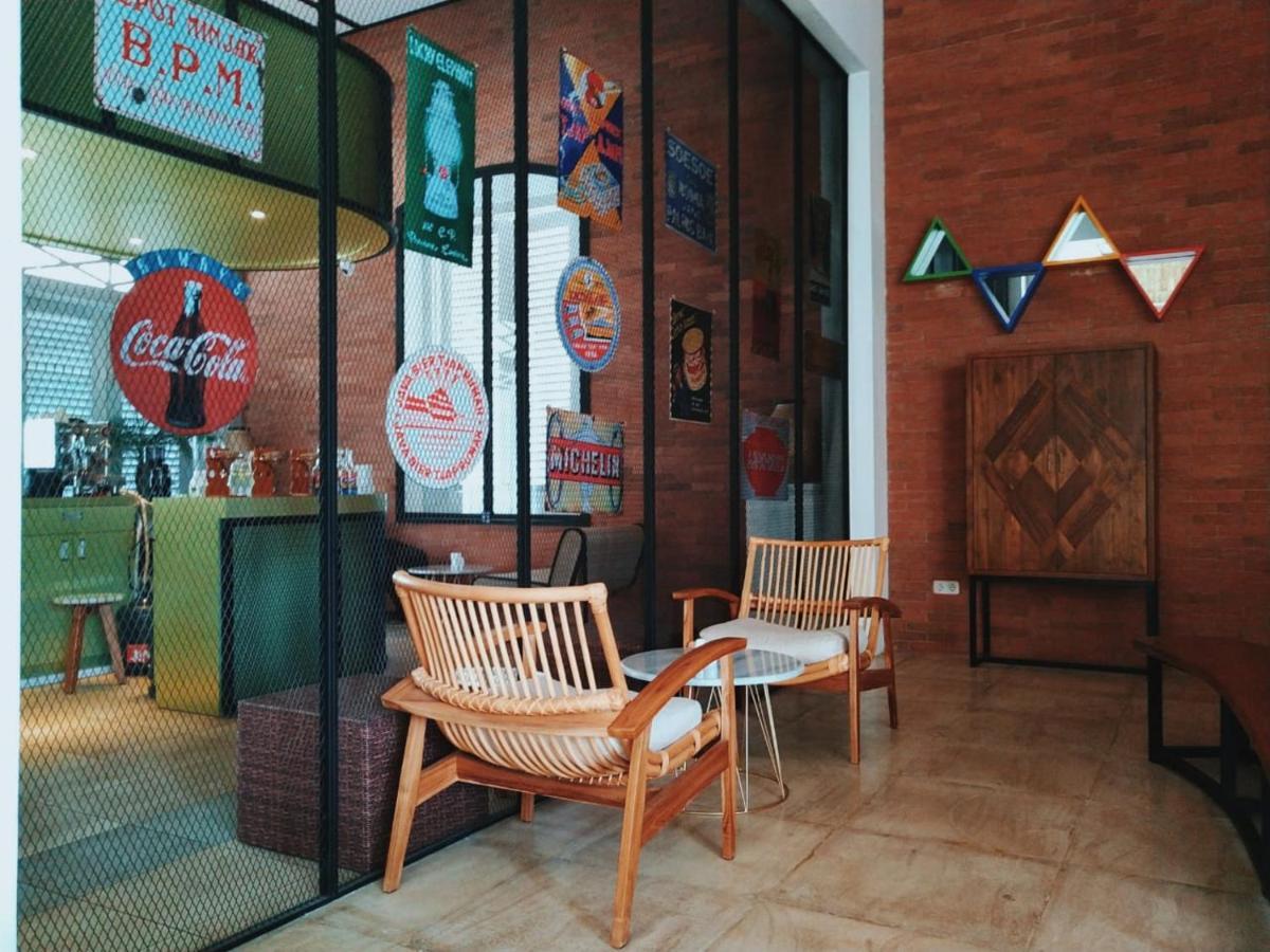 Mexolie Hotel Kebumen Exterior foto
